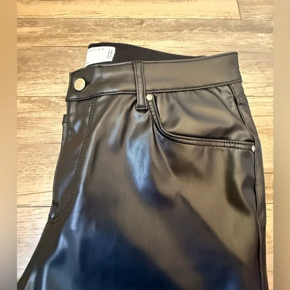 ASOS DESIGN FAUX LEATHER PANTS - Picture 3 of 3